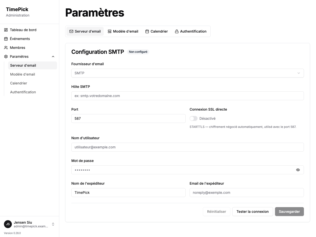 Onglet Serveur d'email de l'écran Paramètres — sélecteur de fournisseur d'email, formulaire SMTP et badge de statut